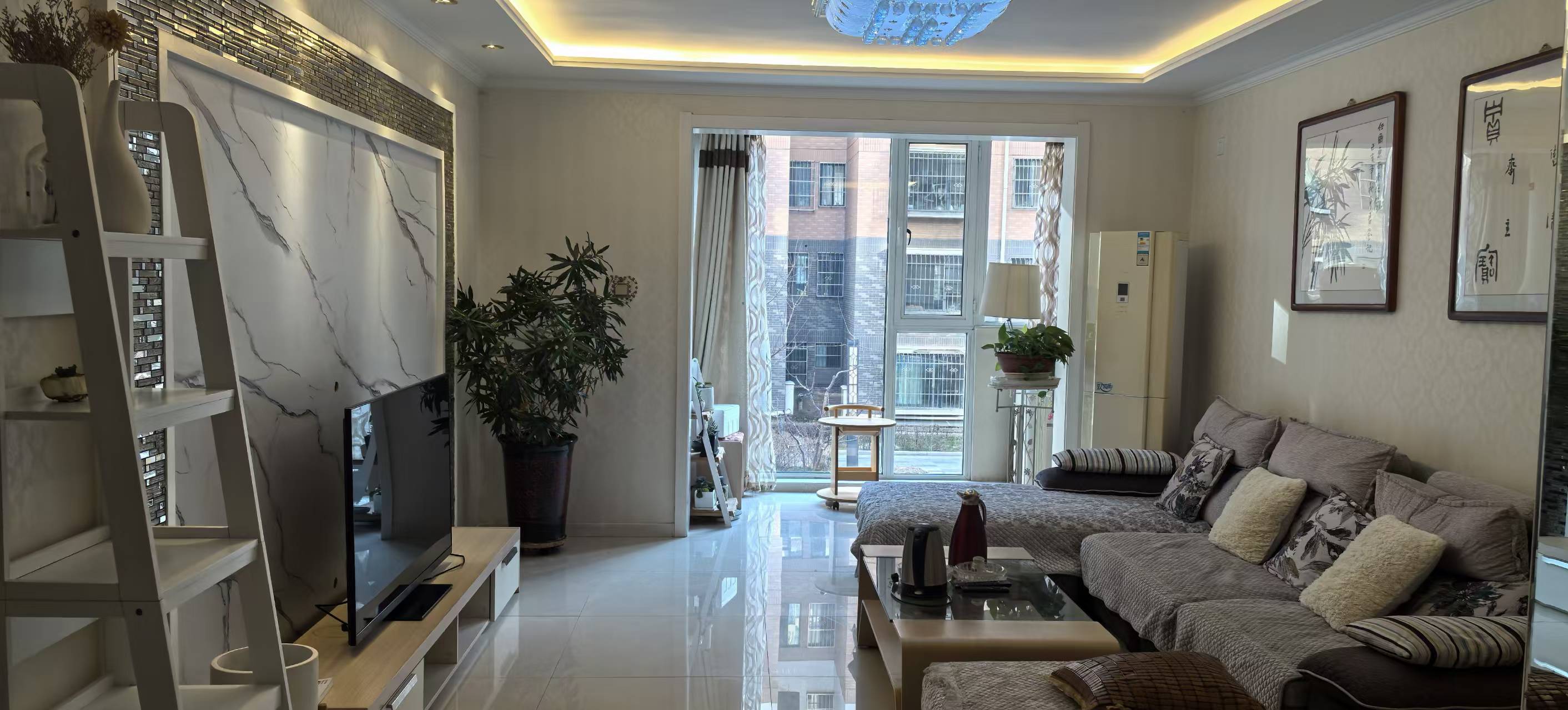 出租光耀上城住宅一套